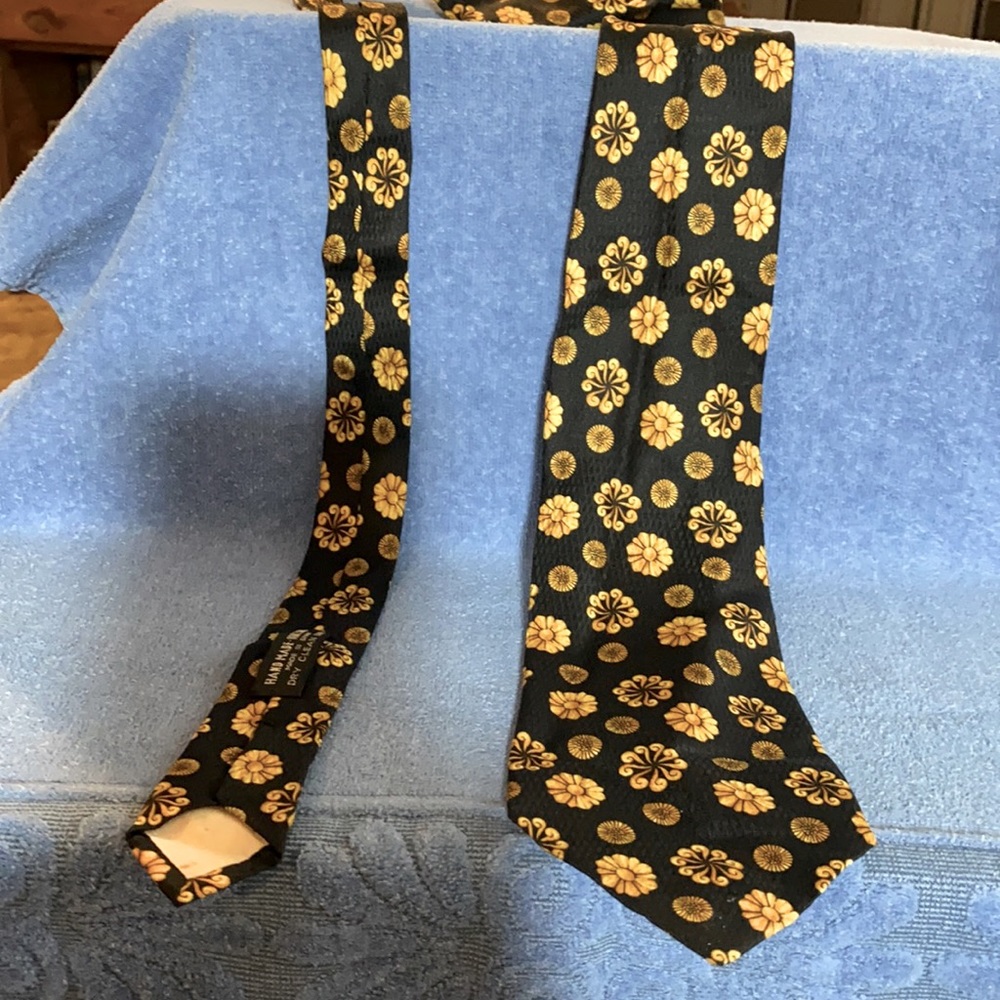 🏈 David Rickey necktie possible NFL link